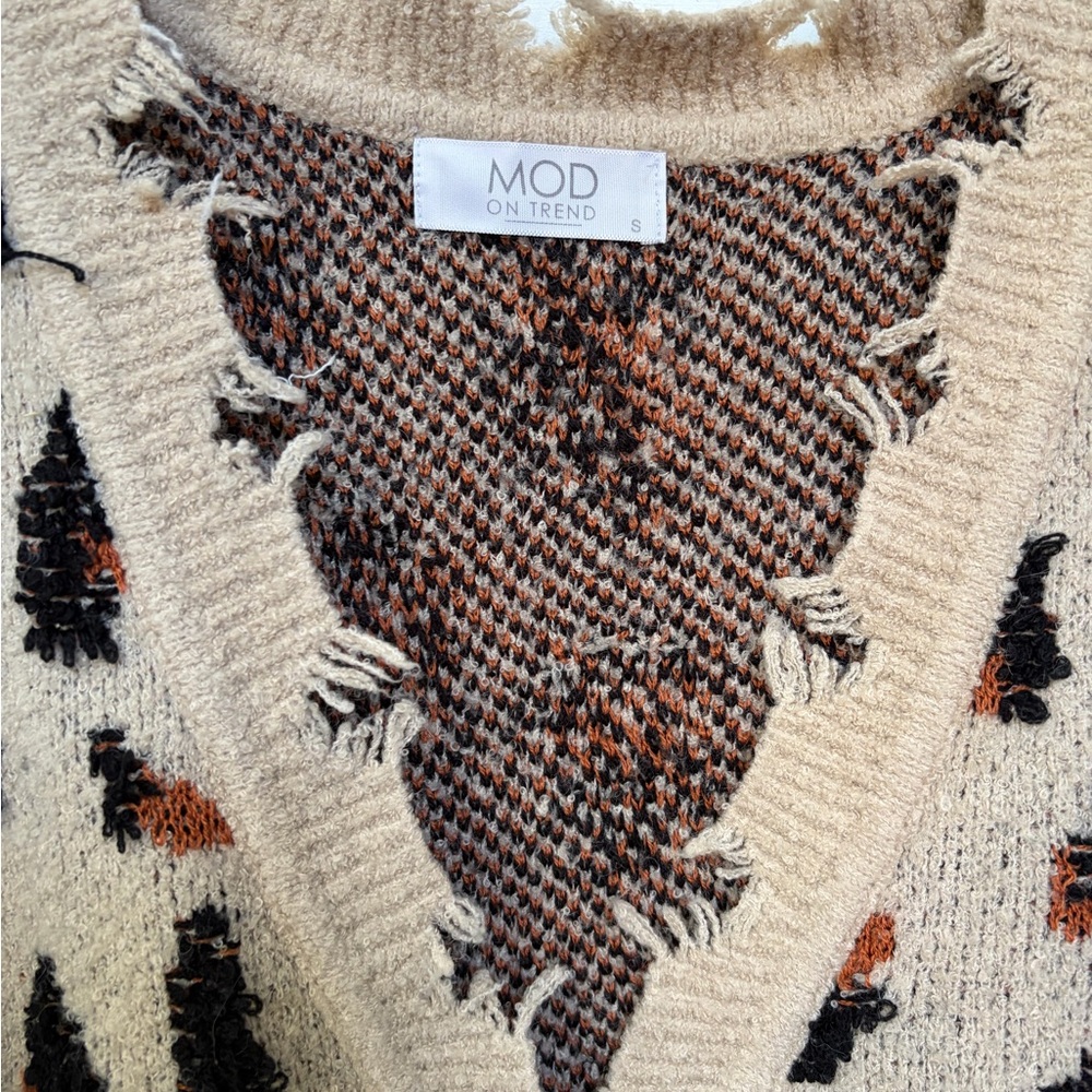 Distressed Leopard Sweater - Picture 2 of 3